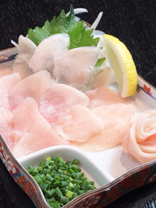 地鶏刺し